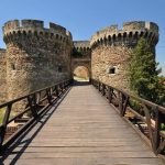 Топ-4 старовинних замків і фортець Сербії